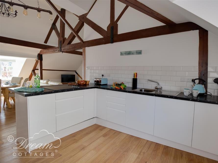 Old Coastguard Apartment 3 Weymouth Extérieur photo